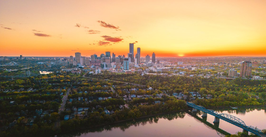 Edmonton, Alberta photo 2